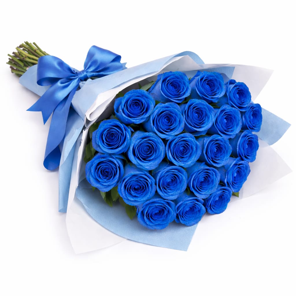 PRECIOSO RAMO CON 25 ROSAS AZULES TALLO LARGO